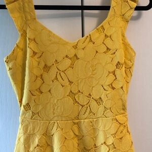 Lovely Sunshine Yellow dress Size: Small